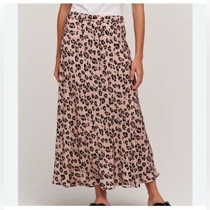 Philosophy Flowy Leopard Print Skirt Size Small